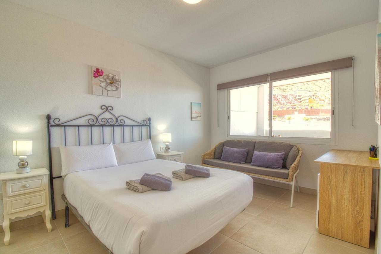 Relax At Roques Del Conde Apartamento