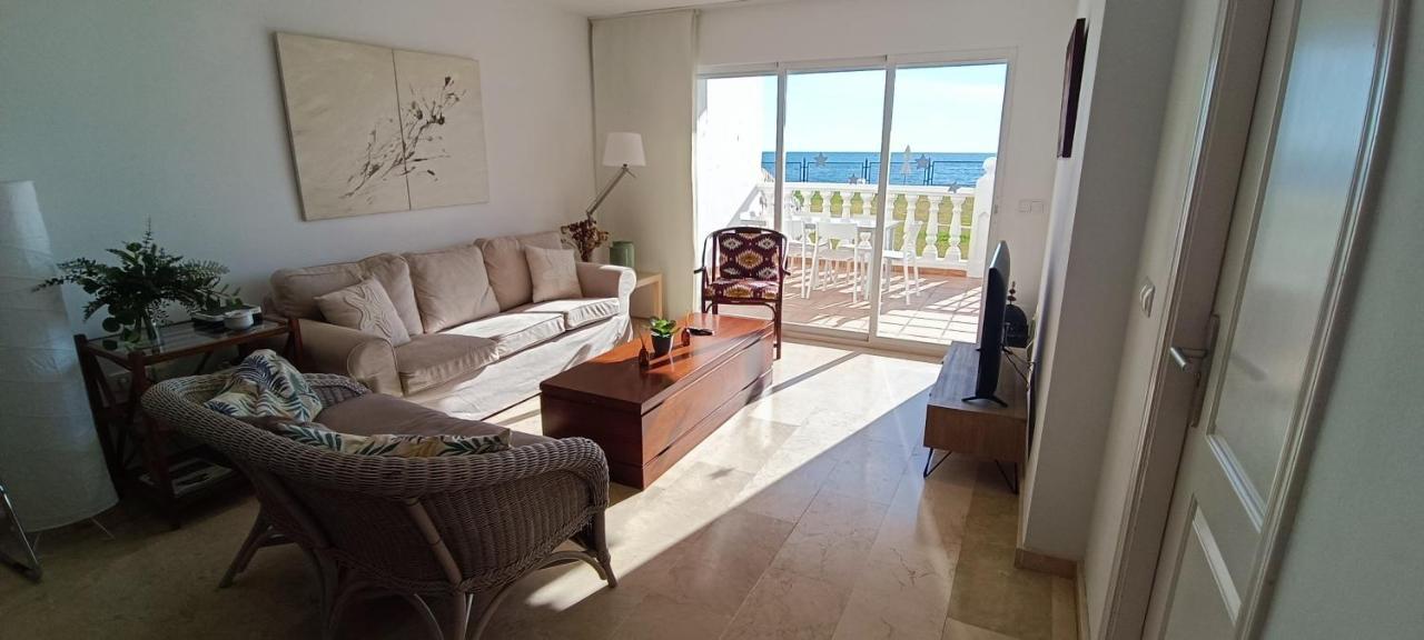 Modern With Pool On The Beachfront In By Sharingco Apartment Marbella
