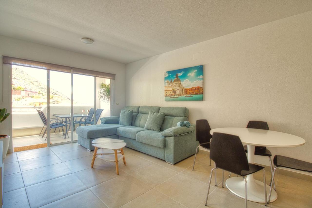 Relax At Roques Del Conde Apartamento *