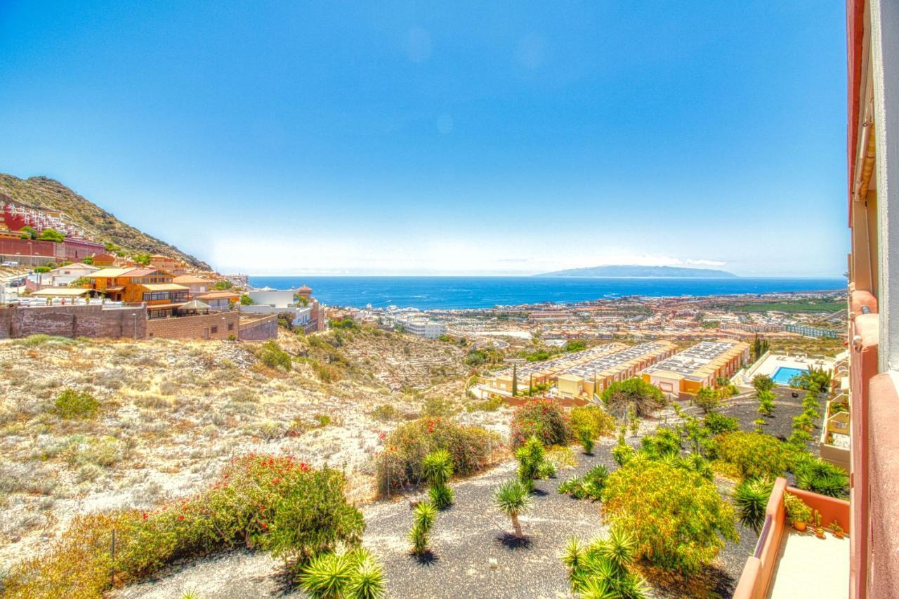 Relax At Roques Del Conde Apartamento