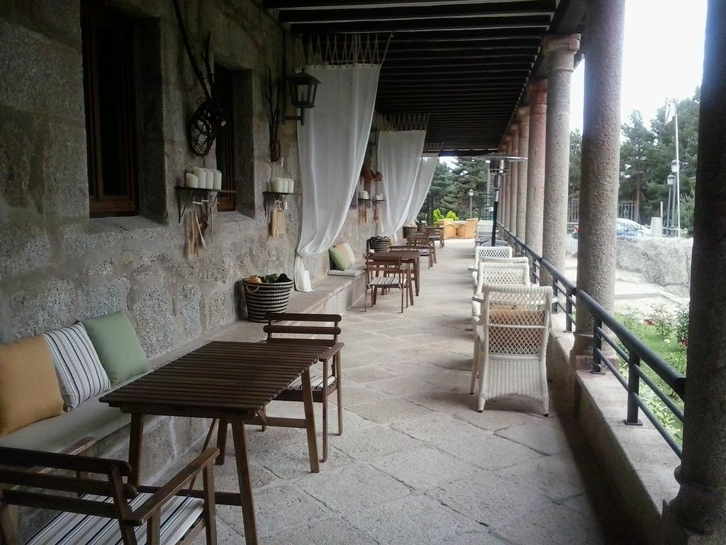 Hotel De Gredos