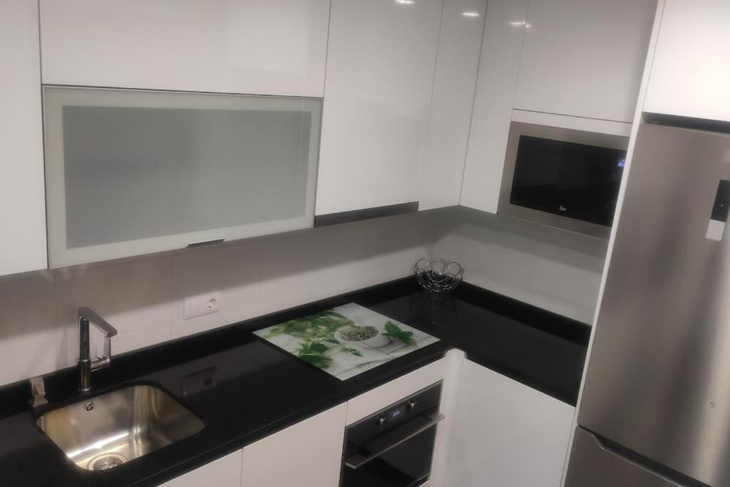 Apartamento Piso En El Centro De *
