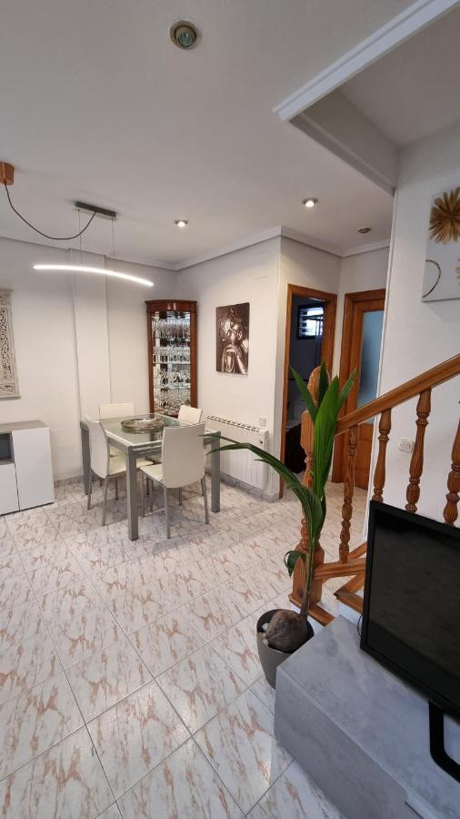 Bali Relax Cerca De Valencia A 100 M De La Playa Con Ac Holiday home