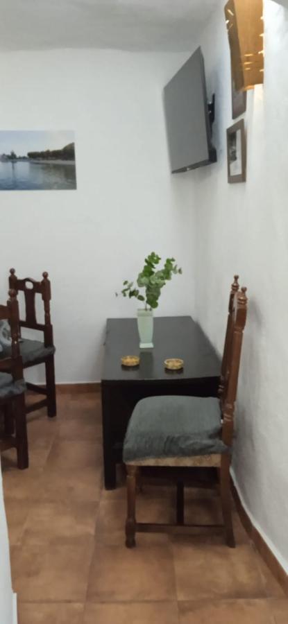 Vivienda Turistica De Rural El Almendro Casa rural