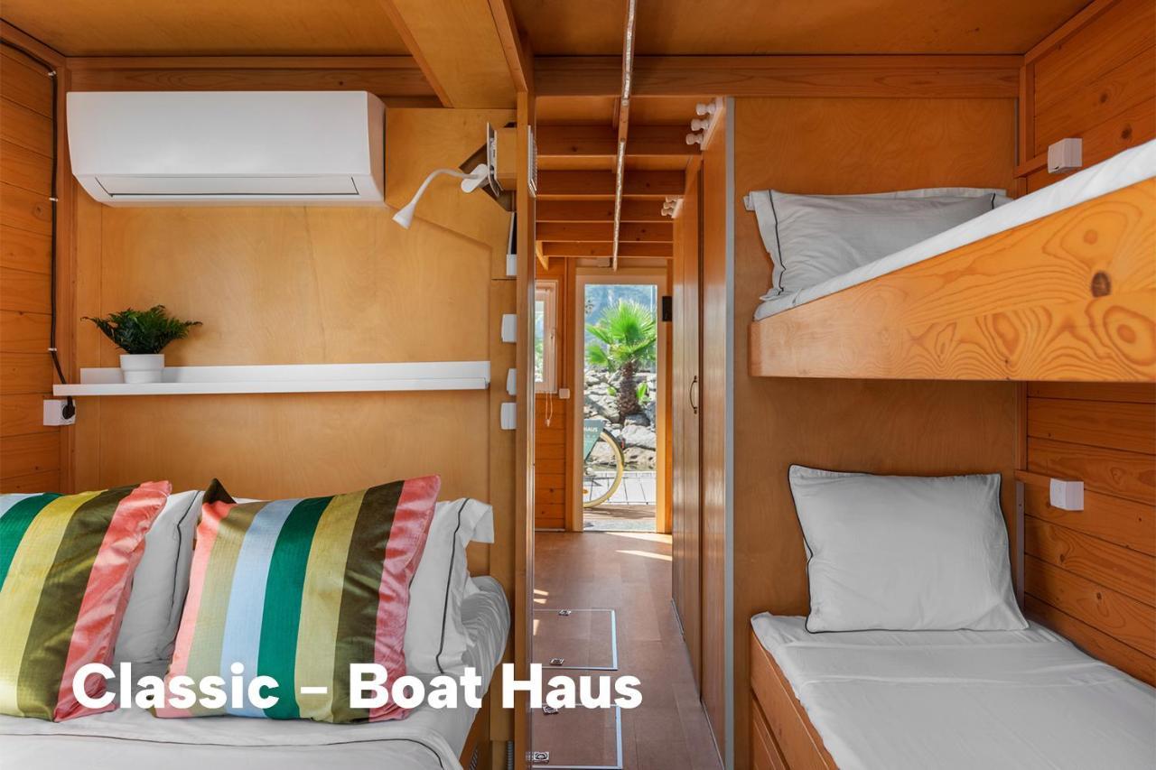 Boat Haus - Casas Flotantes Frente A Gibraltar Botel 3*
