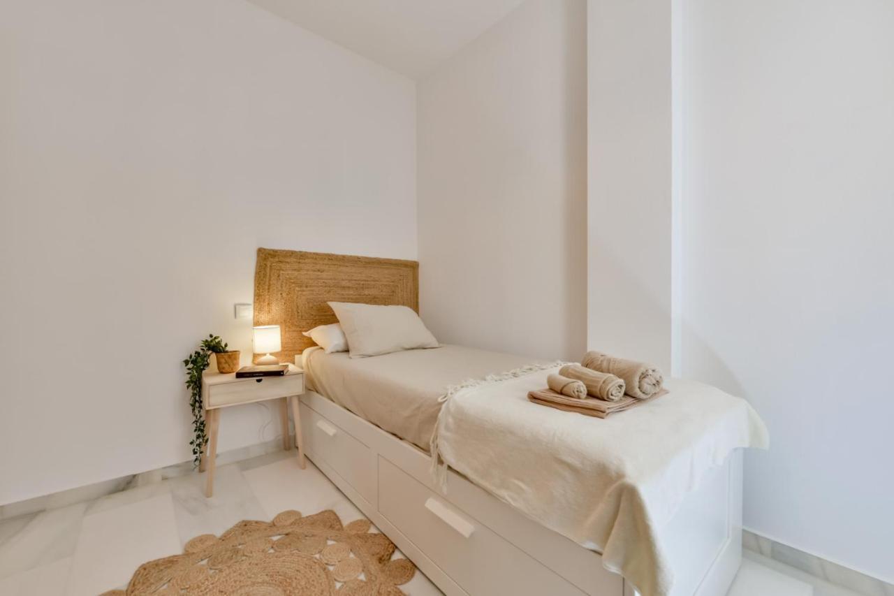 Modern / Quiet 3 Bdrs Flat In The Heart Of