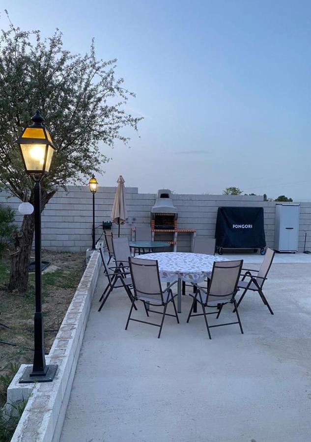 Holiday home Casa Con Piscina, Alarilla