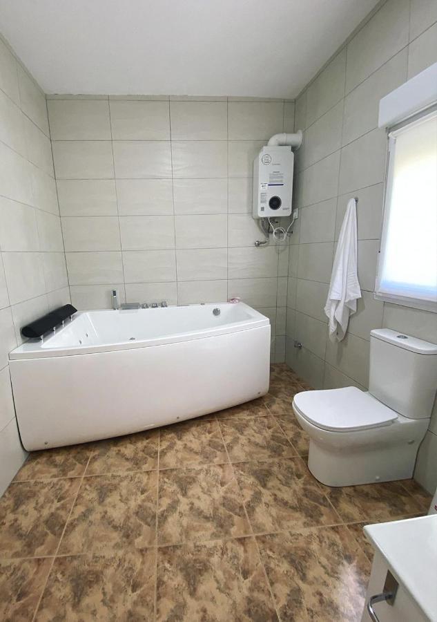 Casa Con Piscina, Alarilla *