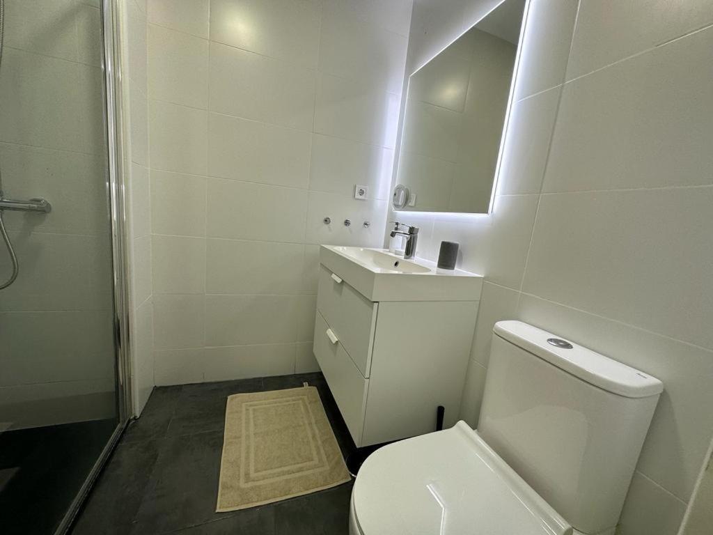 The Golden House, Calahonda Golf Apartment *