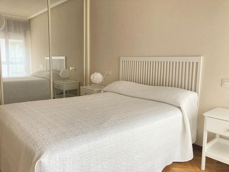 Centrico Apartamento De 2 By Bebalmy Apartment