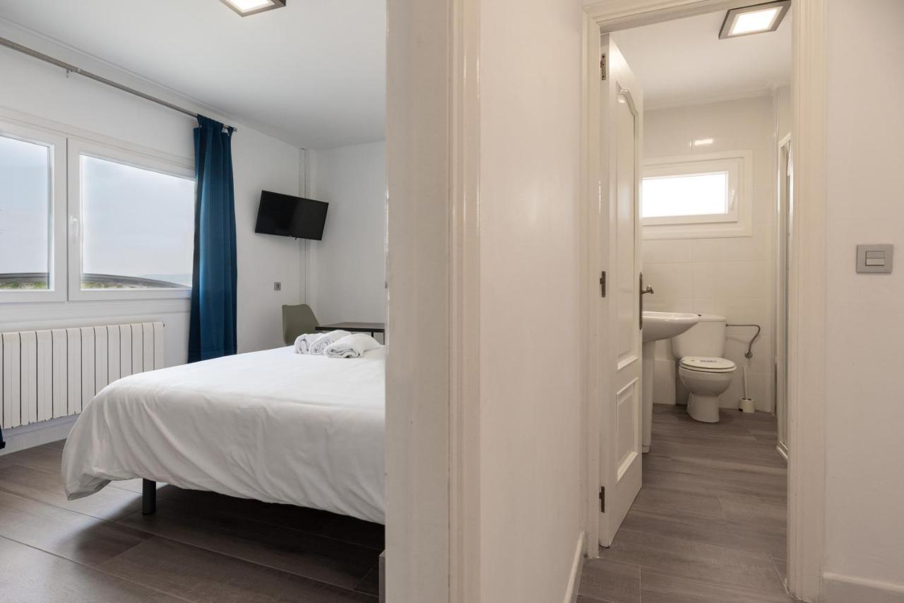 Hotel Playa Sinas 2*