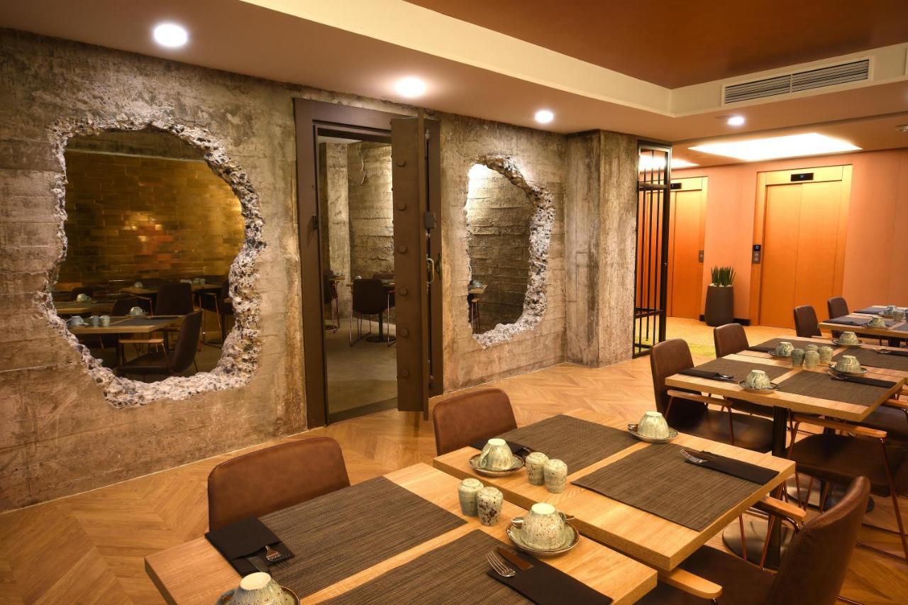 Hotel Design Bex 4*