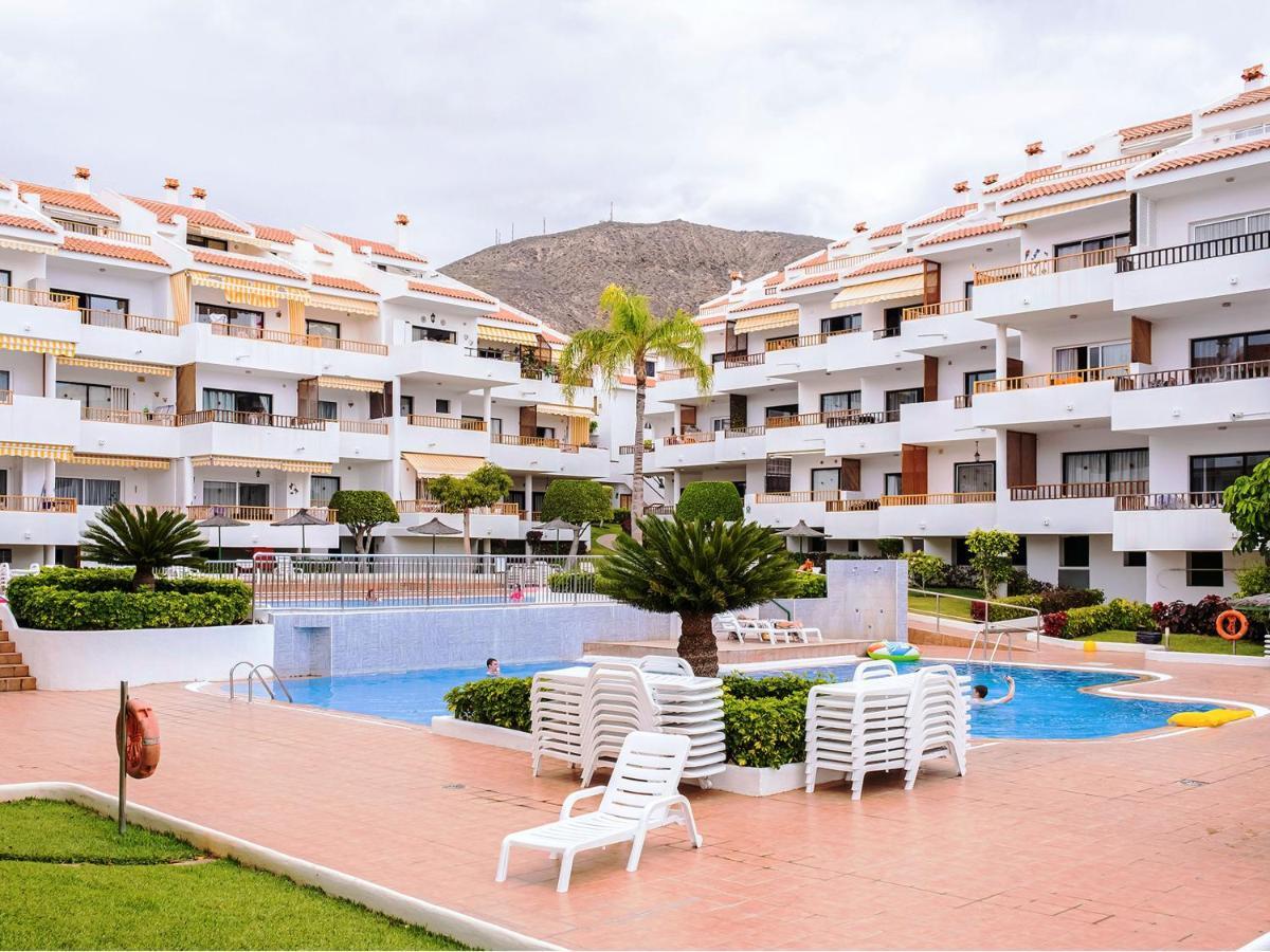 Apartment Live Cristianos Garden And Pool