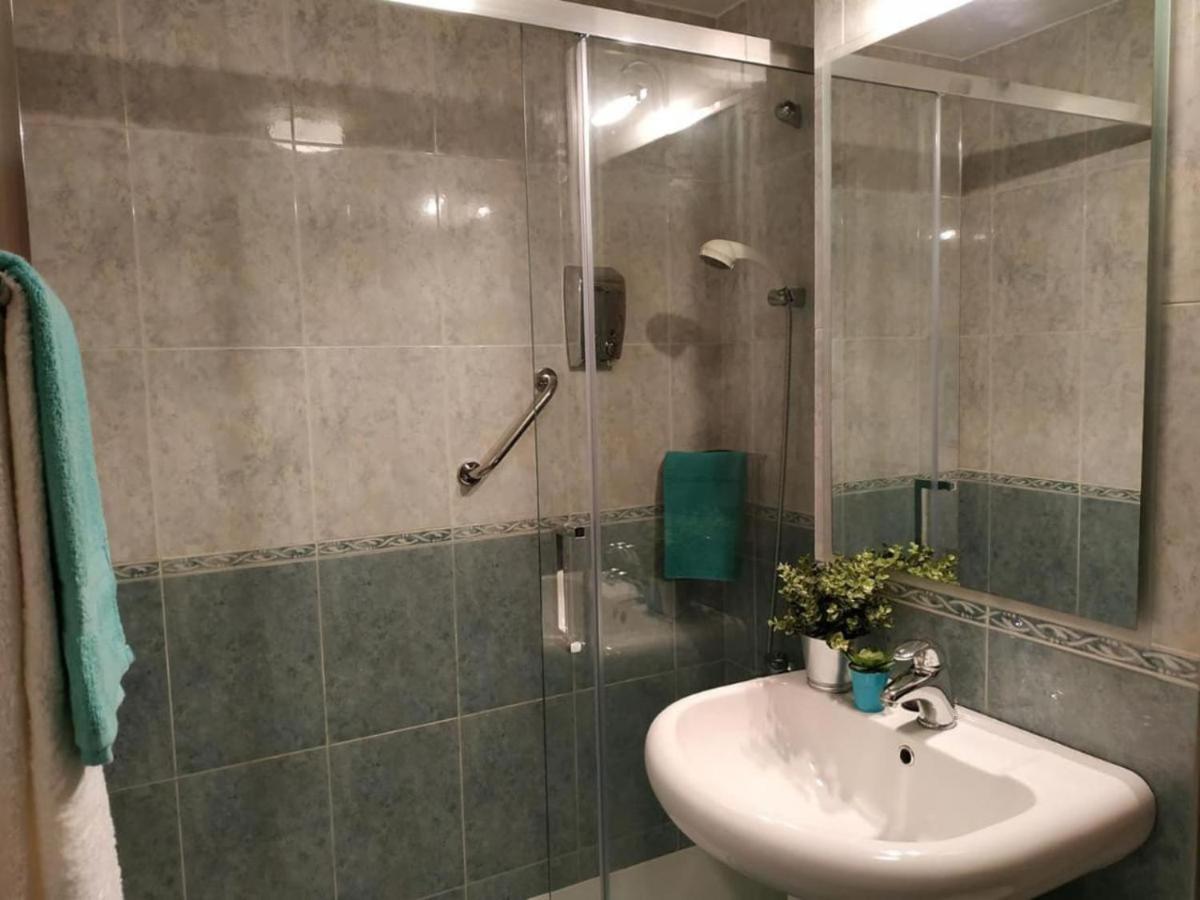 Apartamento Hhc - Duplex Concheiros, 4 Bedrooms, 3 Bathroom, A 700m De La Catedral Santiago de Compostela