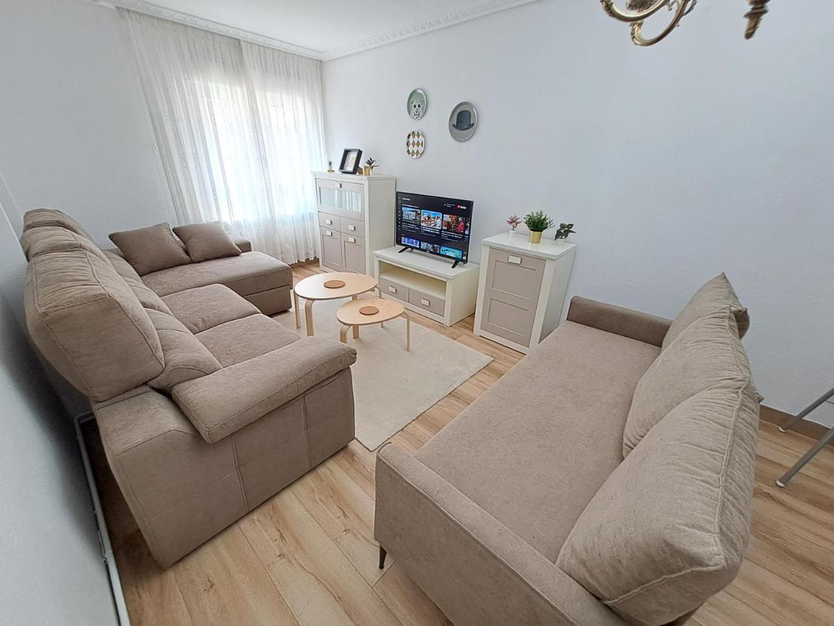 De 120m2 Al Lado De Cabarceno Apartment Saron