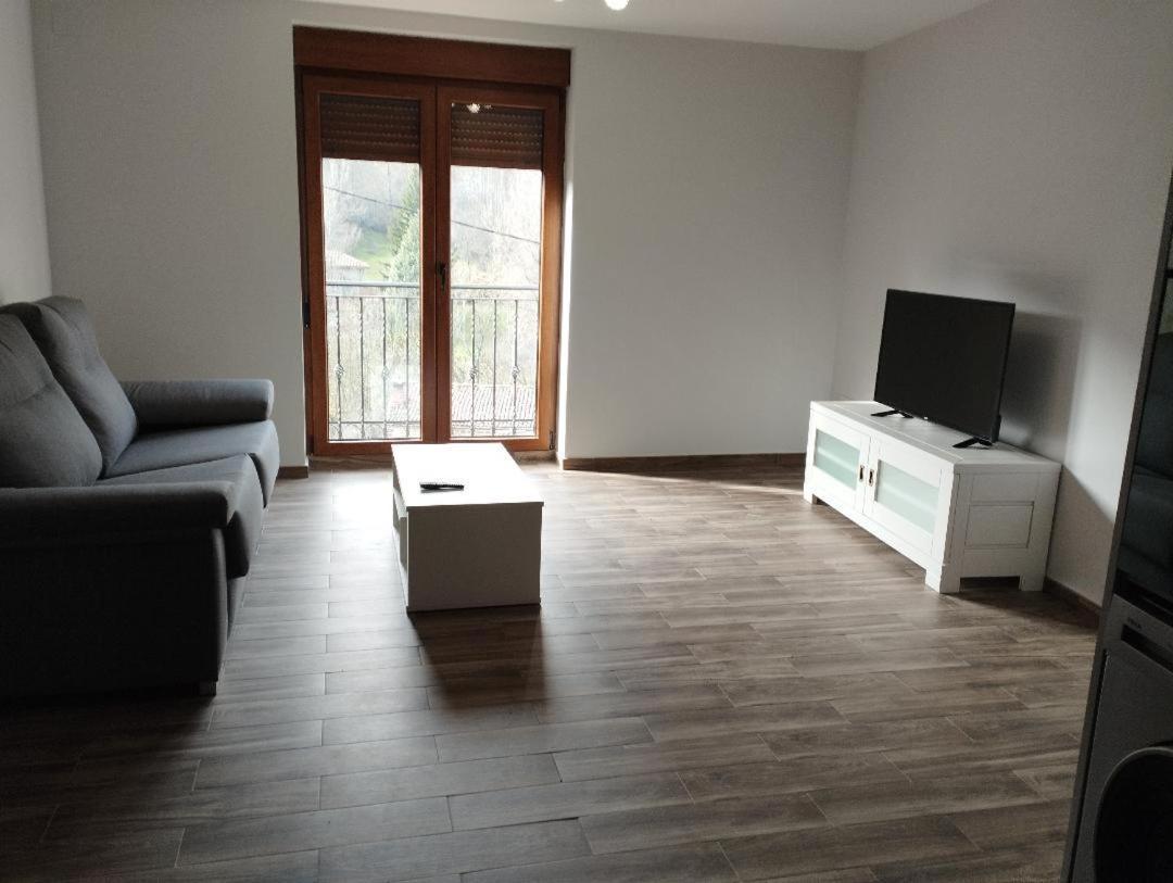 Canadina 1 Apartment