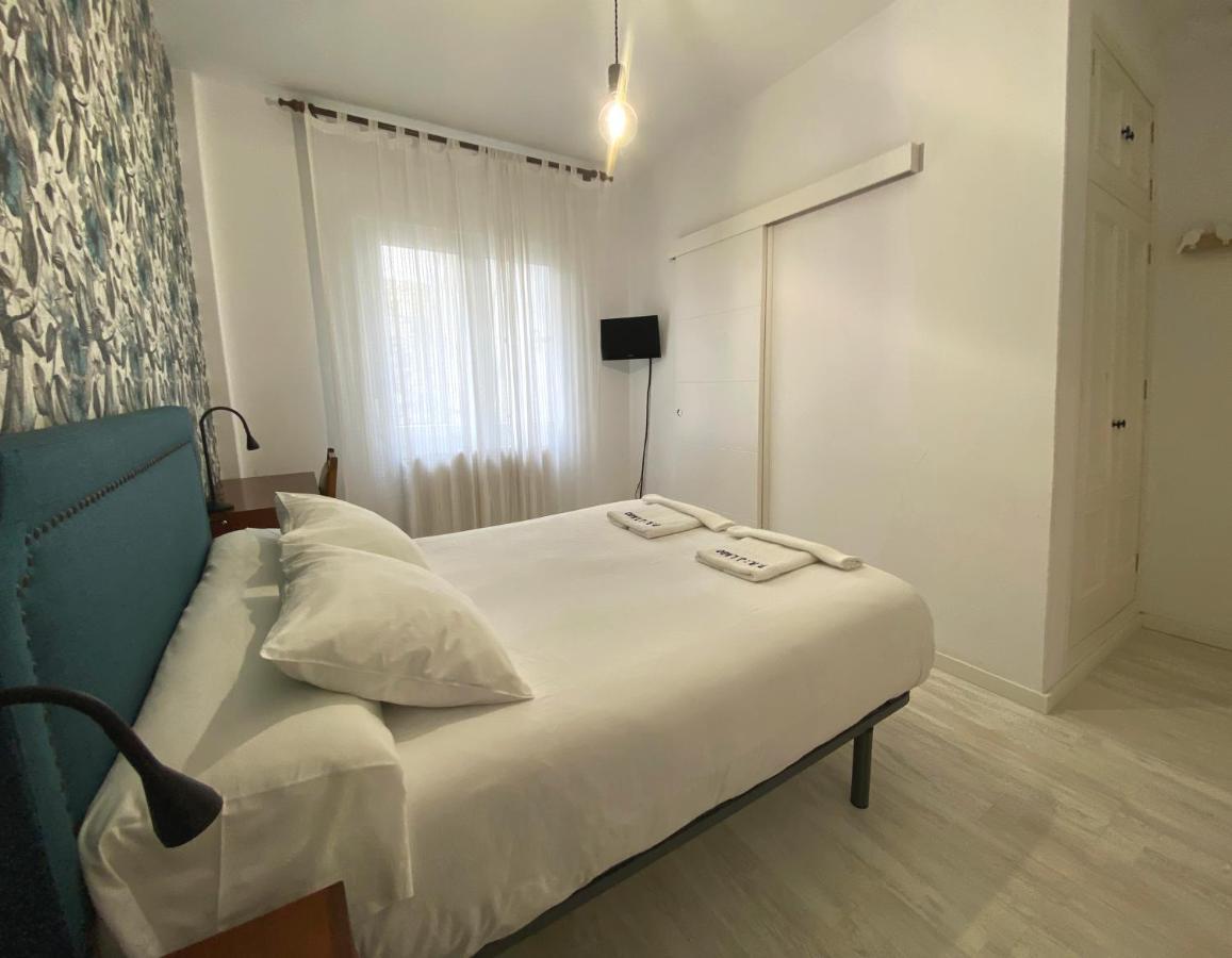 Pensión Residencia J. 2*