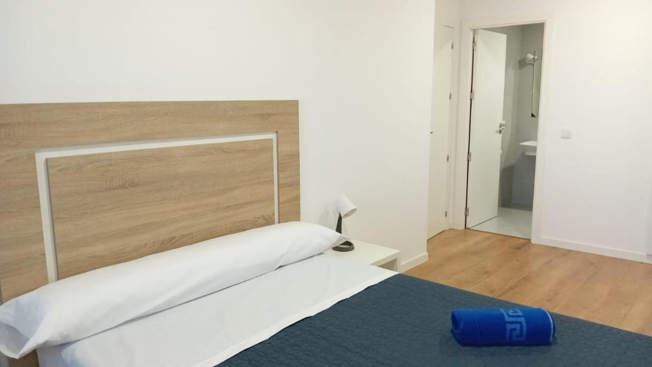 Apartment Rosalia De Castro 27 *