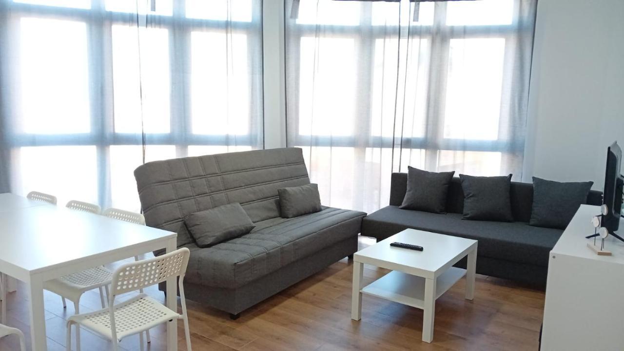 Rosalia De Castro 27 * Ribadeo