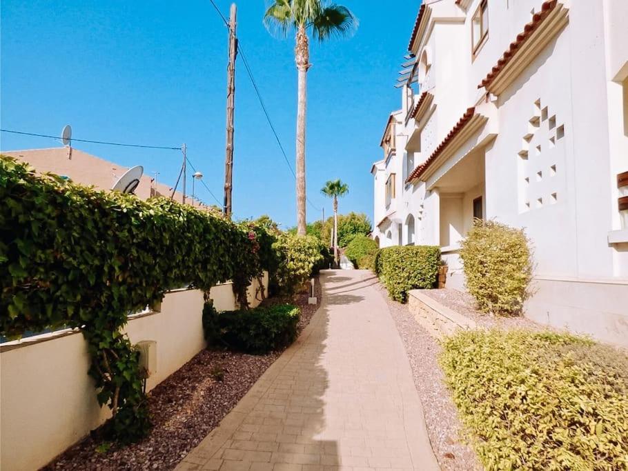 Soleado Con Piscina Y Terraza Privada. El Albir