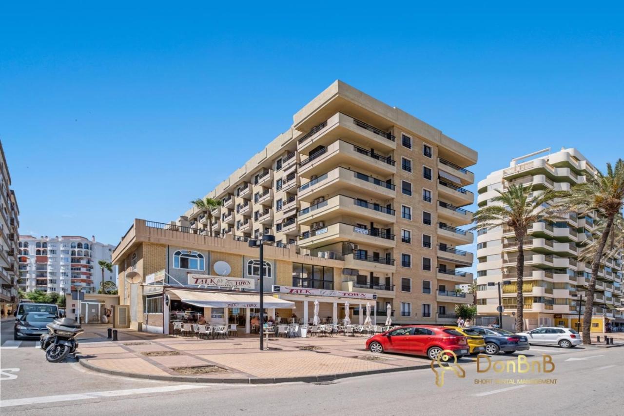 Apartahotel Con Parking Privado En El Paseo Maritimo De