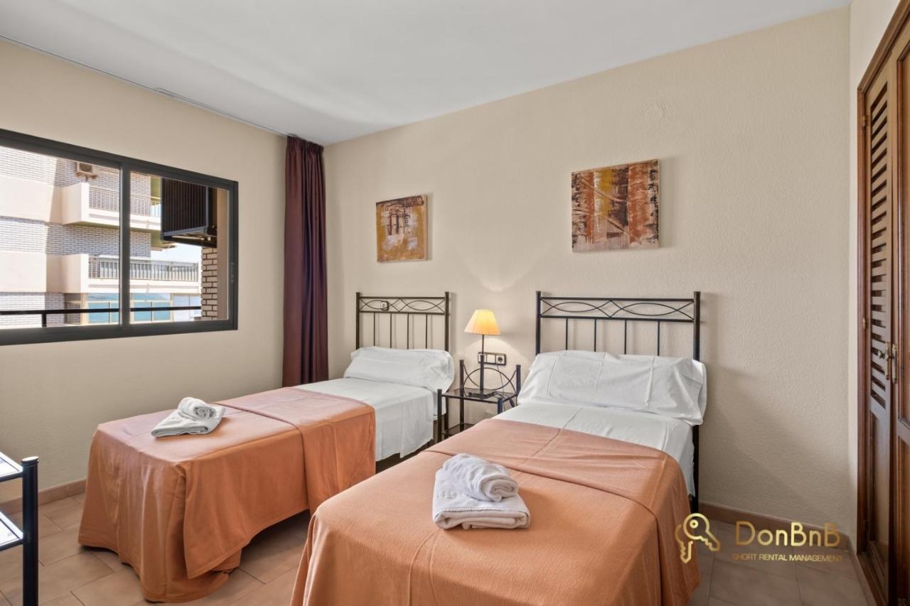 Apartahotel Con Parking Privado En El Paseo Maritimo De