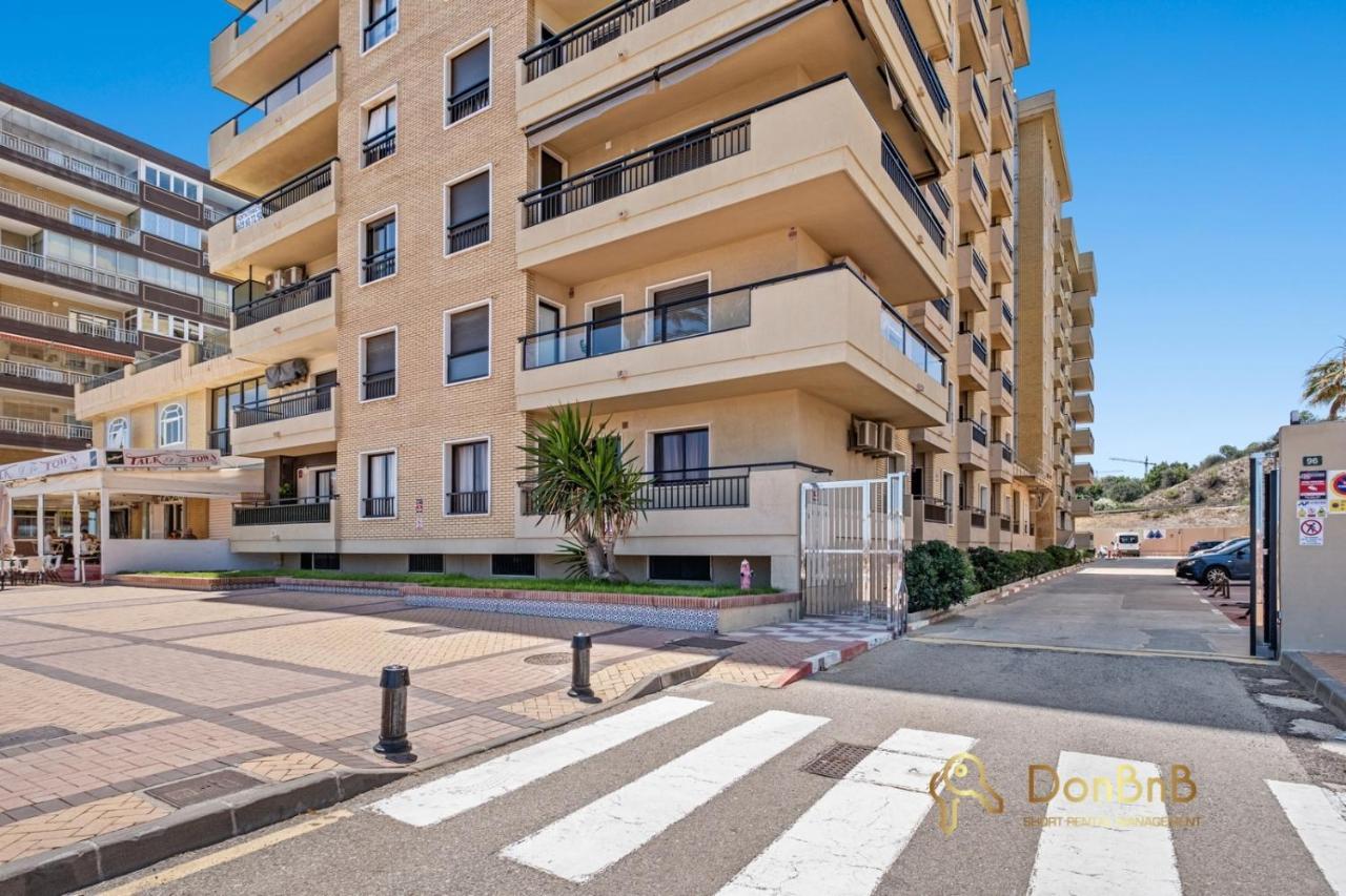 Apartahotel Con Parking Privado En El Paseo Maritimo De Fuengirola