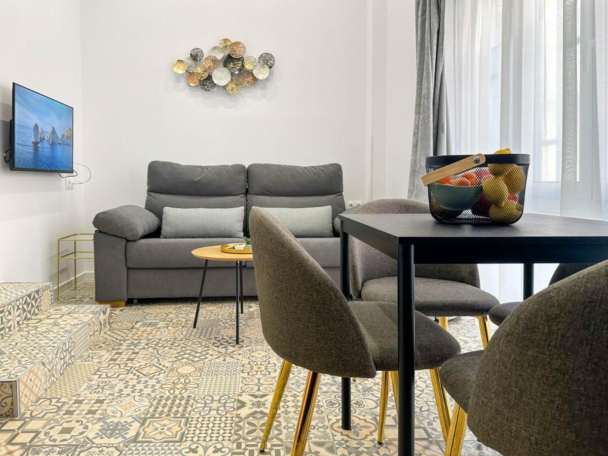 Capitan Rueda - Parking 10 Euros Per Day Apartment *