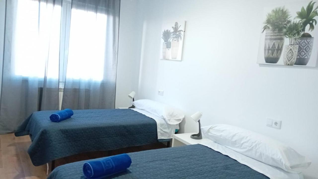 Rosalia De Castro 27 Apartment *