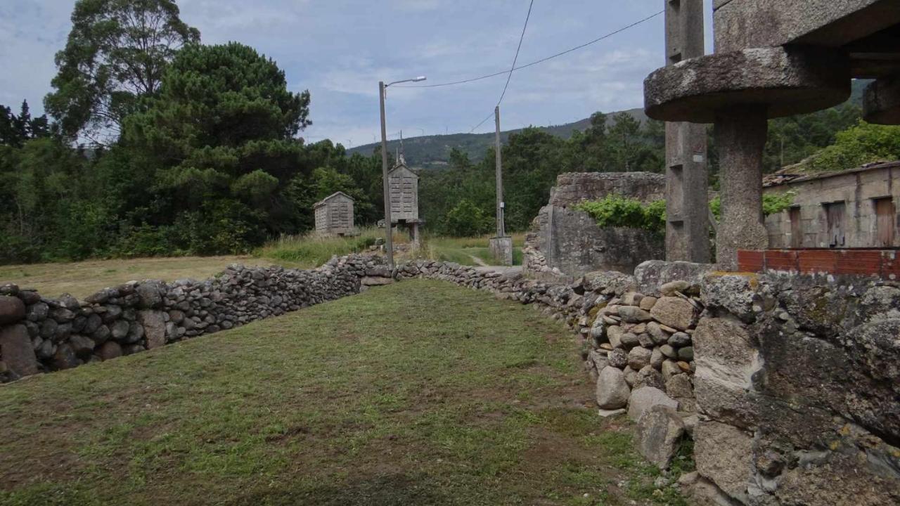 Recién Restaurada En Canedo Con Terraza Carnota