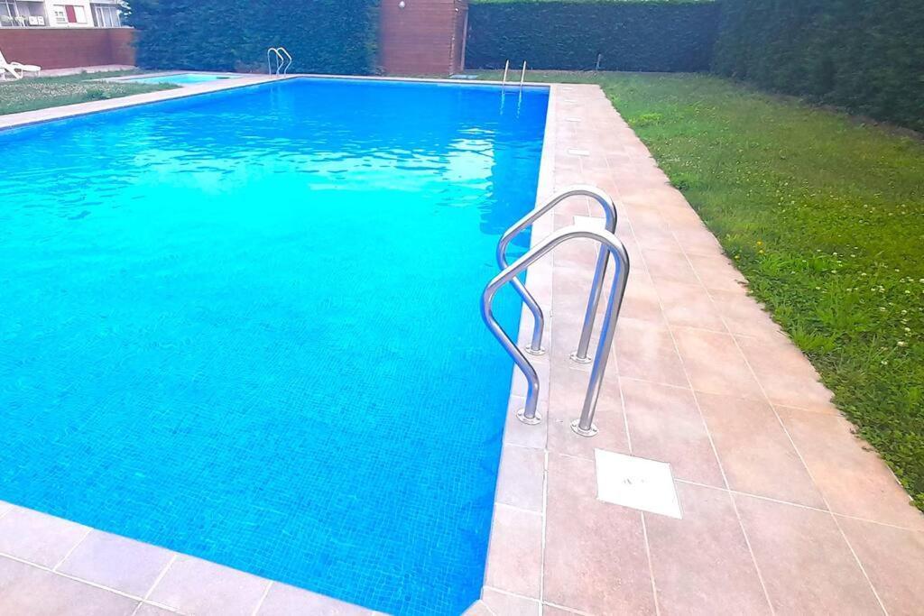 Vistas Al Mar Con Jardin Privado, Piscina Y Padel Apartment