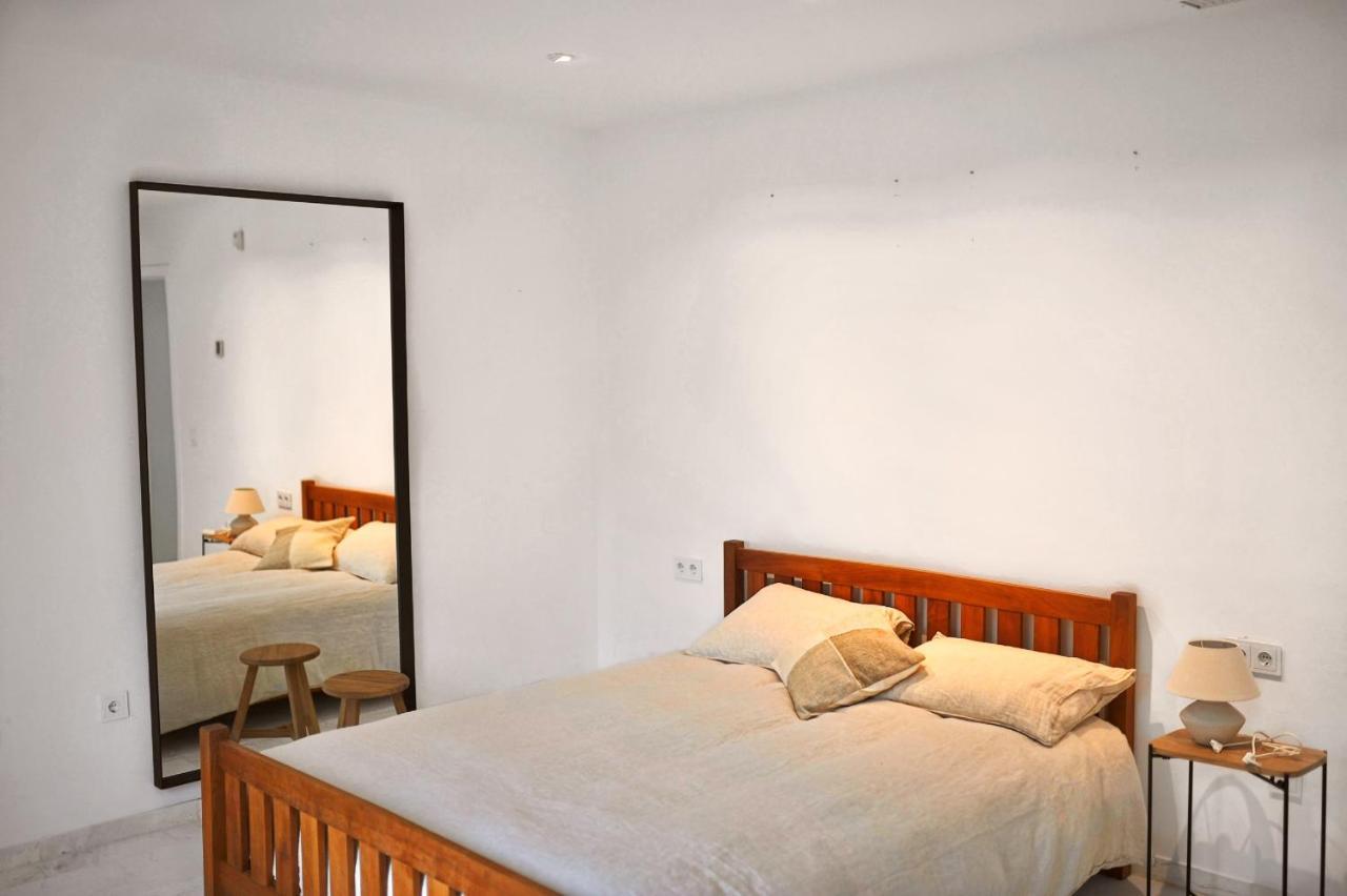 Bright In The Hills Of Elviria Apartamento