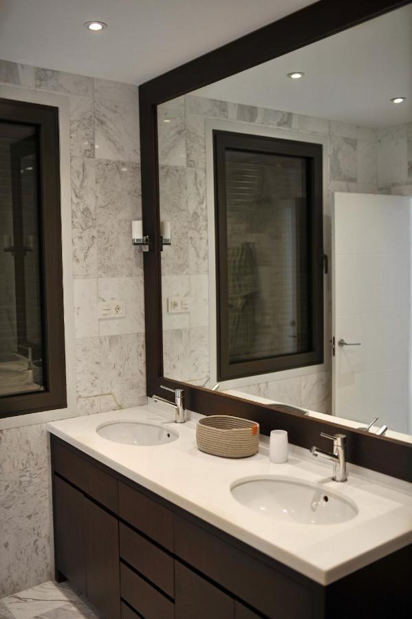 Bright In The Hills Of Elviria Apartamento *