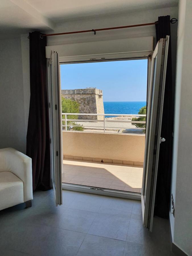Espacioso En Primera Linea Del Mar Apartamento Moraira