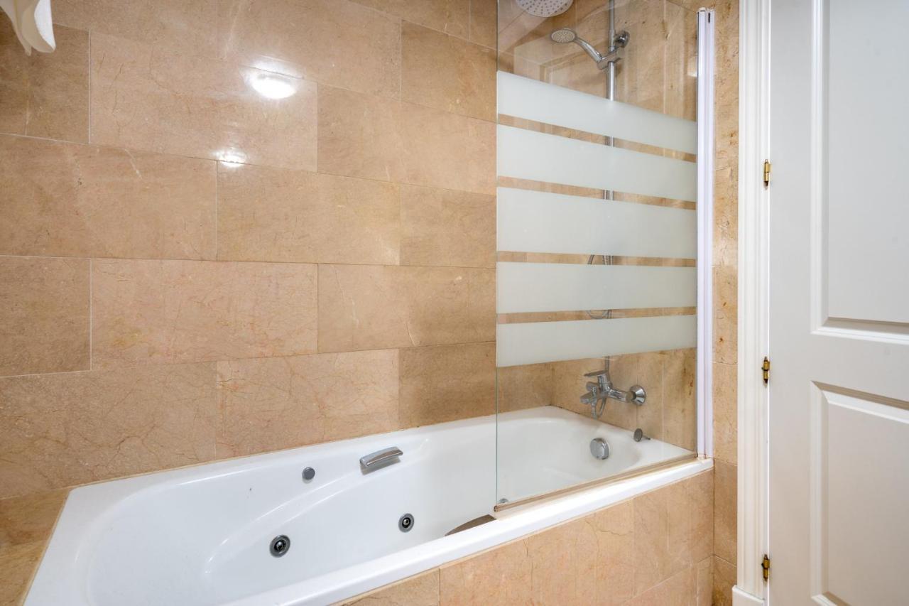 Apartamento 9 Penthouse With Amazing Sea Views, Close To Golf Duquesa *