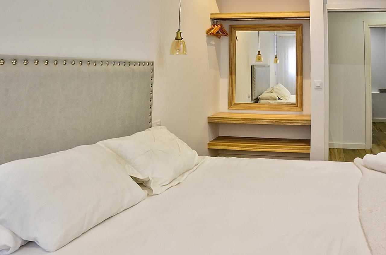 Apartsuite B&r Triana Arellano Apartamento