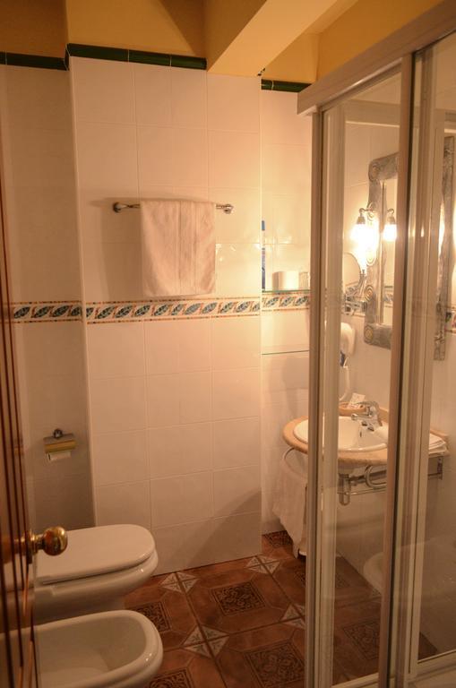 Vinas Hotel *