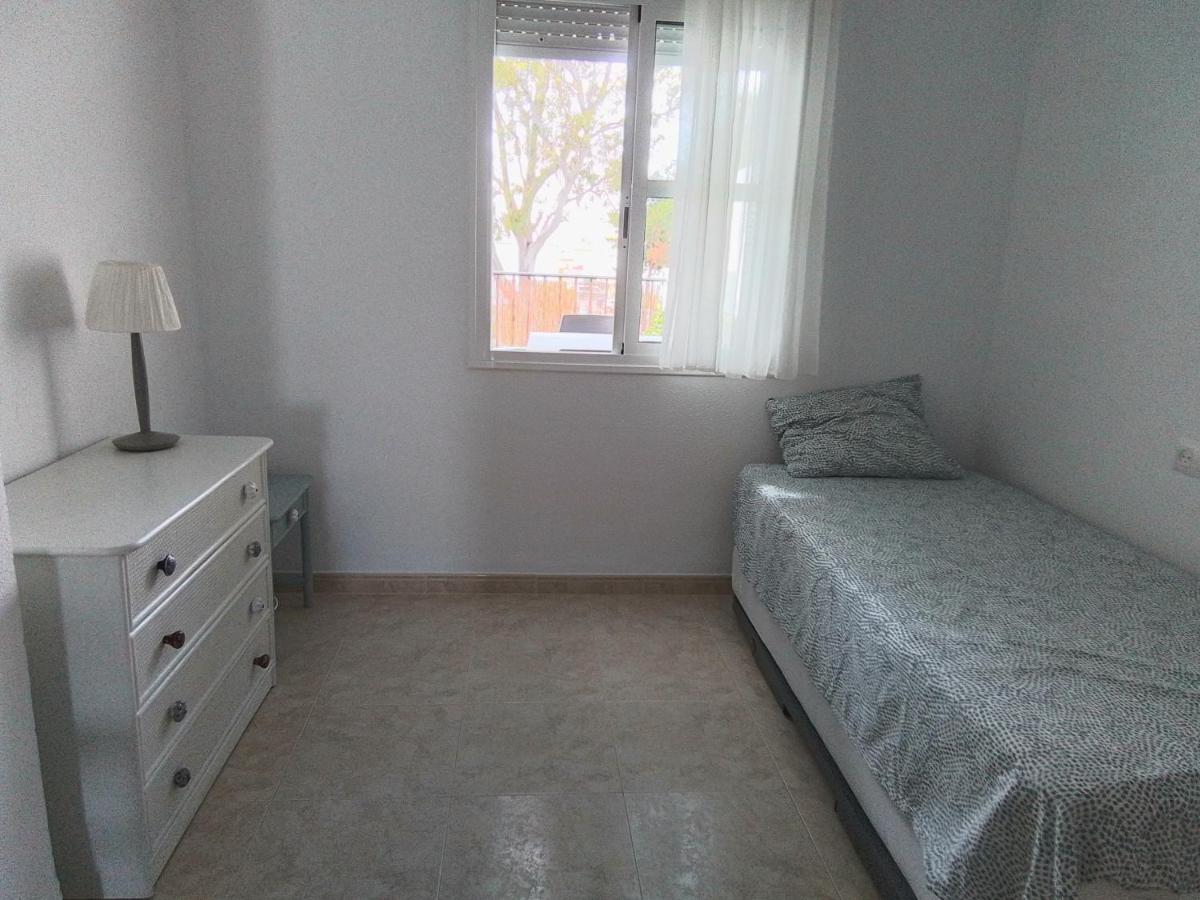 Apartamento Zona Atalaya Con Garaje Y Wifi Gratis Cerca De La Playa La Fontanilla Conil De La Frontera