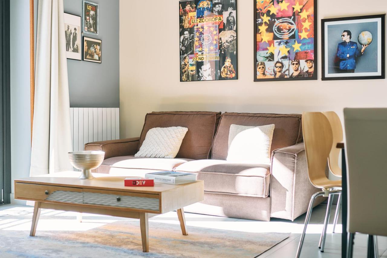 One Apartment *