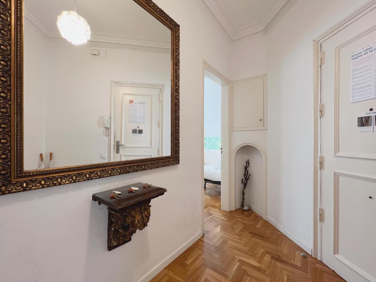 U-nique Roger Lluria Apartment