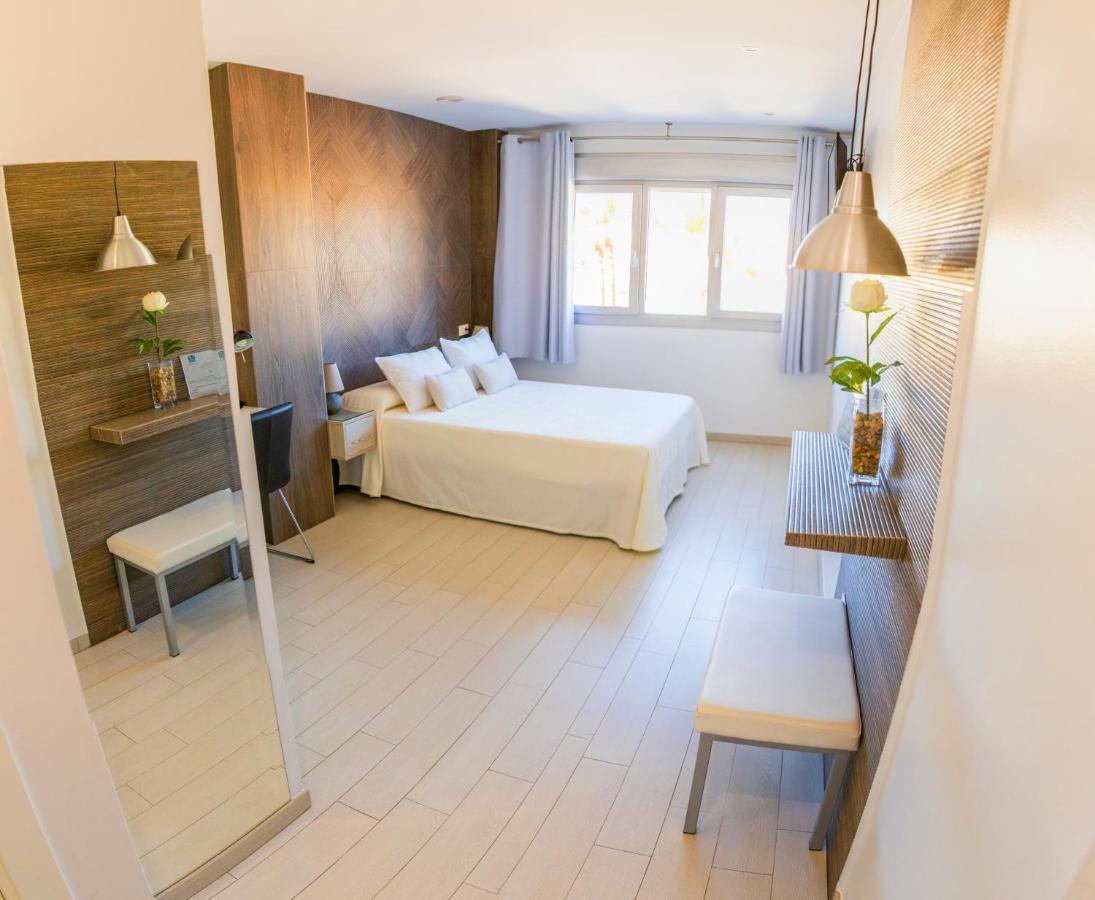 Hotel Enfasis-group 2*