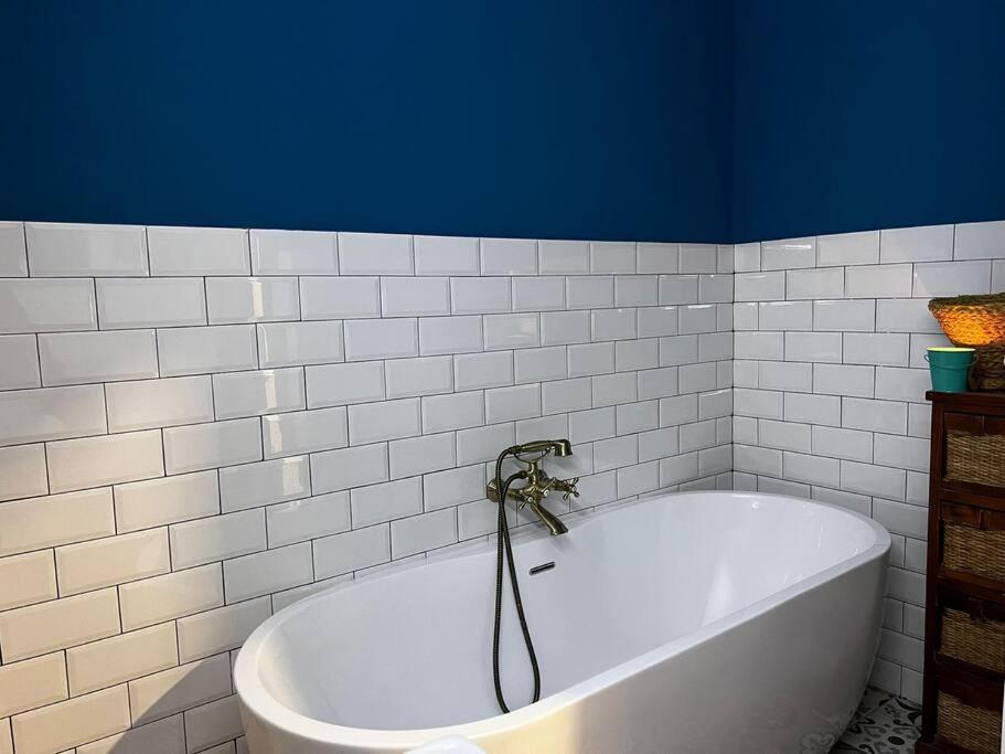 Apartamento Amplio Piso A 400m De La Playa