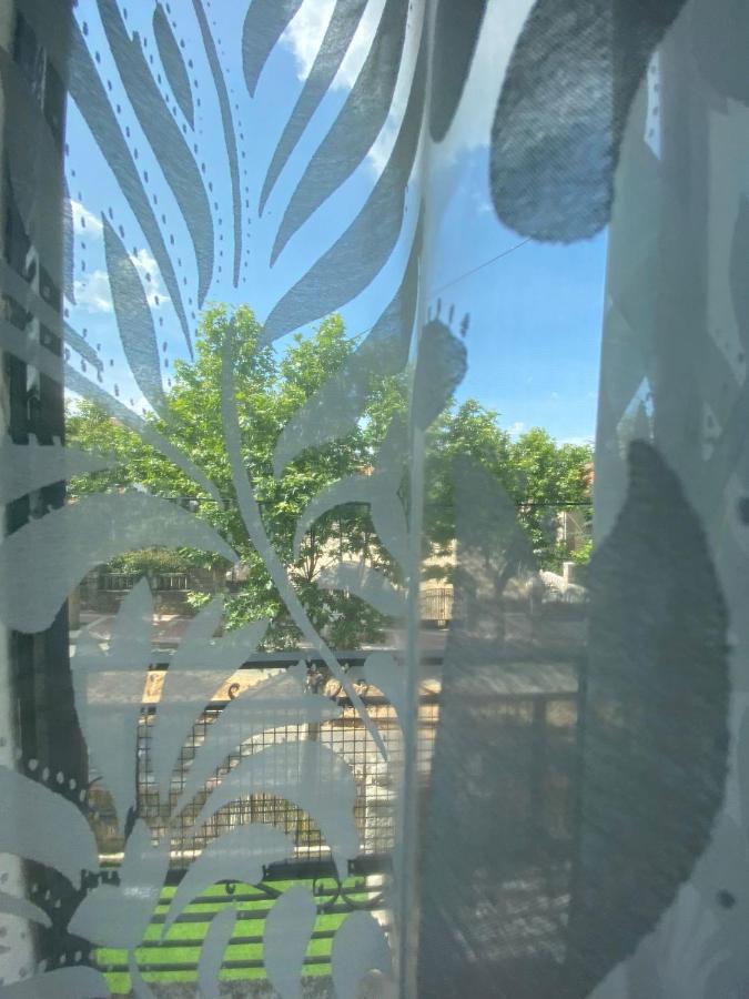 Casa Con Jardin Gatos Сasa de vacaciones *