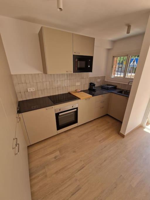 ¡precioso Bajo A Estrenar! Apartamento *