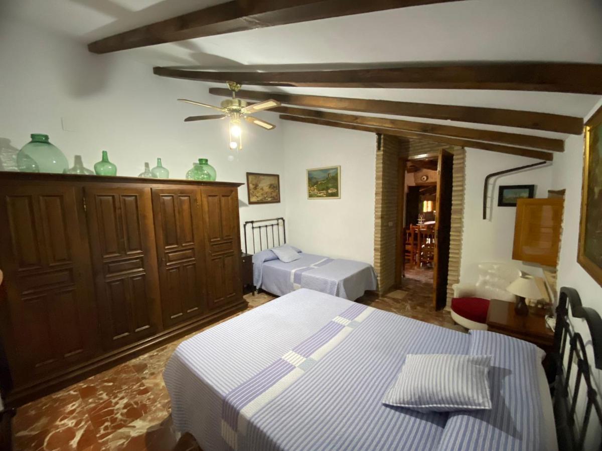 Casa rural La Toba Burunchel