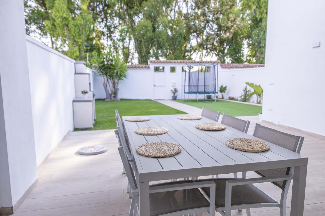Apartamento Casa con jardín privado a 300 metros de la playa, piscina