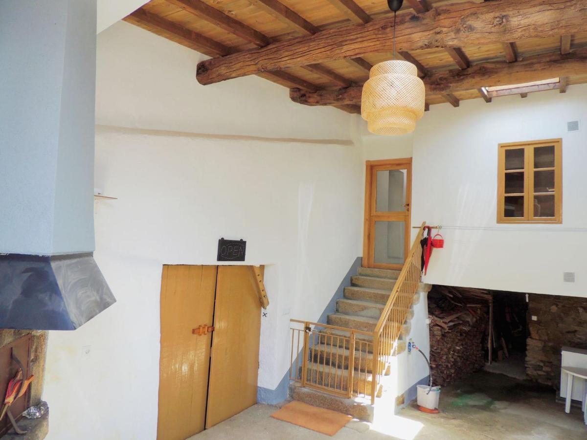 Casa De Ribeira Sacra Con Calefaccion Сasa de vacaciones Pantón