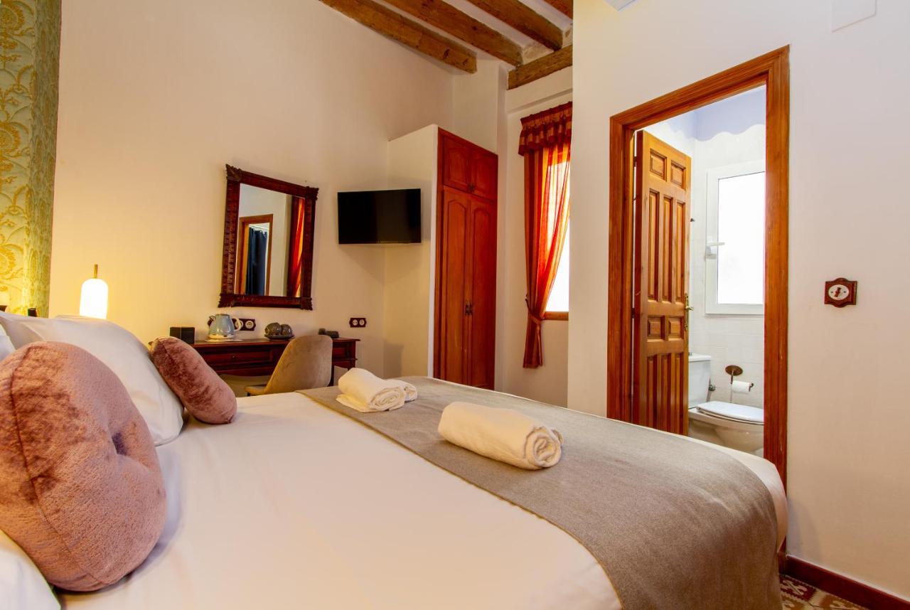 Les Monges Palace Boutique