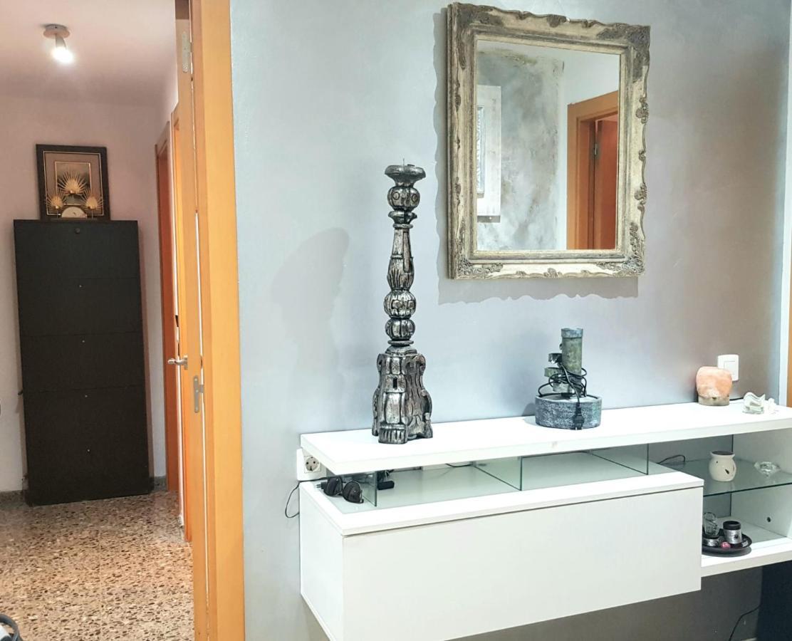 Piso Amplio De 3 Habitaciones, 2 Banos, Ascensor Y Parking * Burriana
