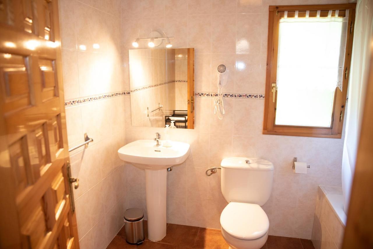 Gaztainuzketa Mendi Etxeak *